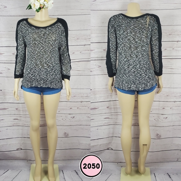 NY & C medium knit blouse ( 5 for $20 ) - Picture 1 of 8